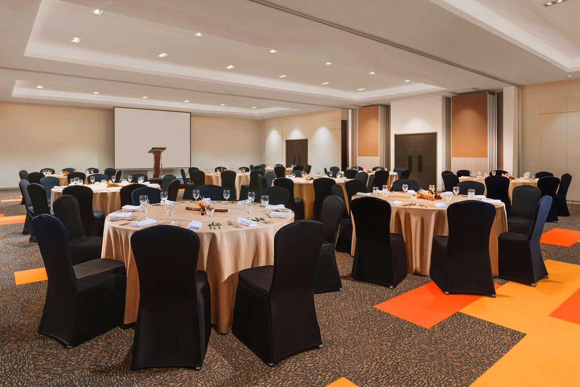 Park Inn By Radisson Iloilo Ngoại thất bức ảnh