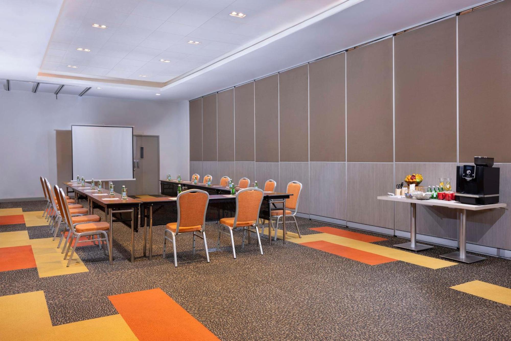 Park Inn By Radisson Iloilo Ngoại thất bức ảnh