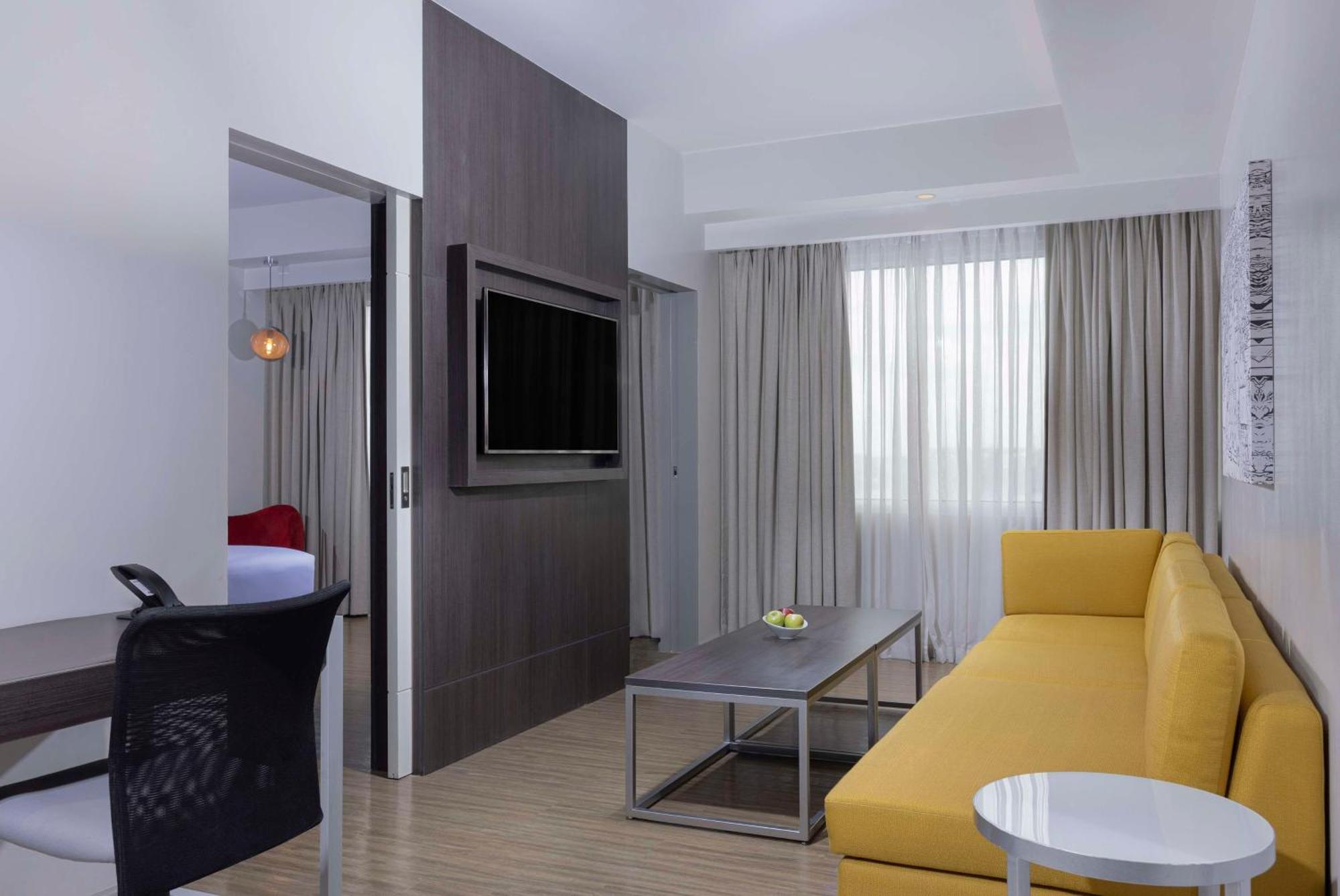 Park Inn By Radisson Iloilo Ngoại thất bức ảnh
